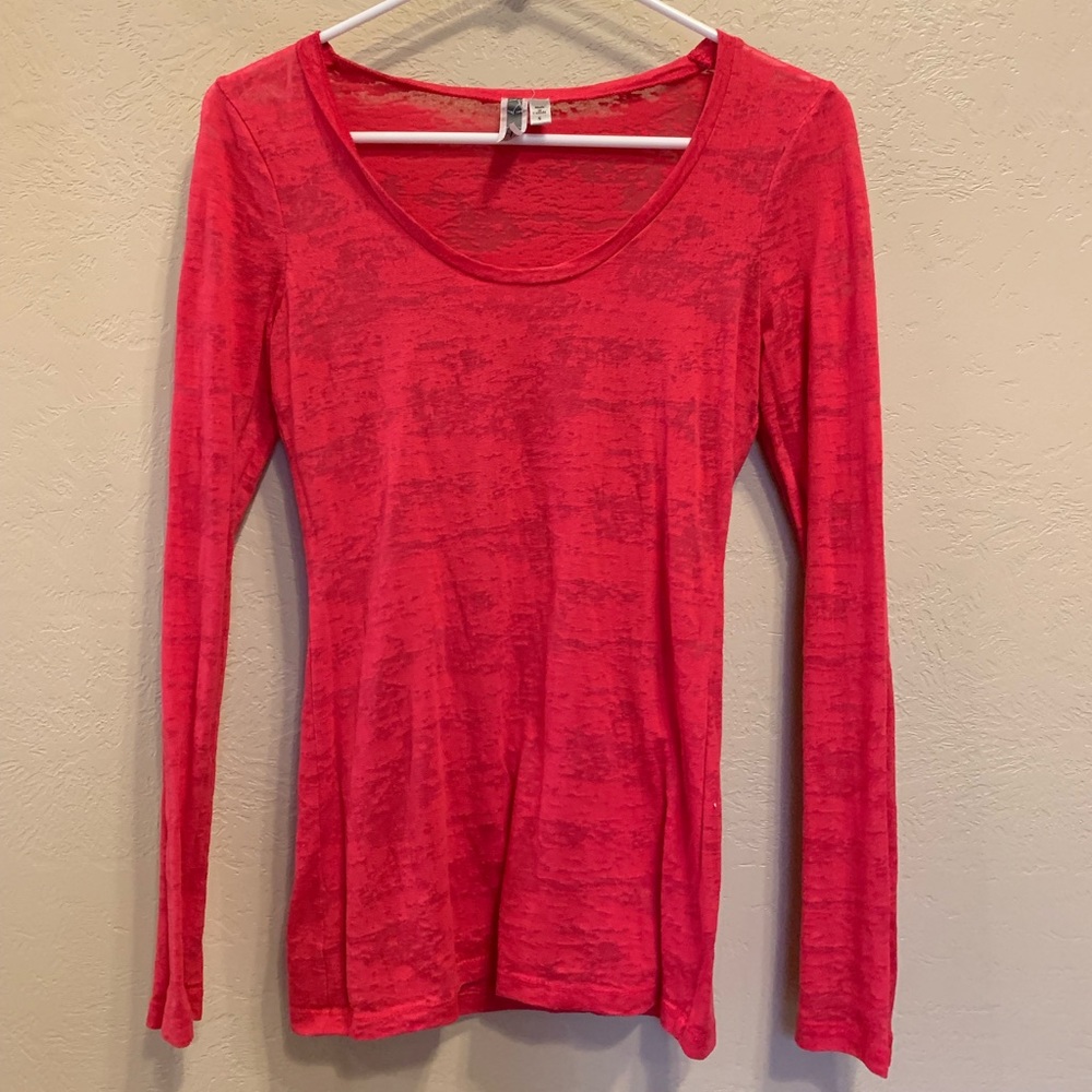 Long sleeve burnout